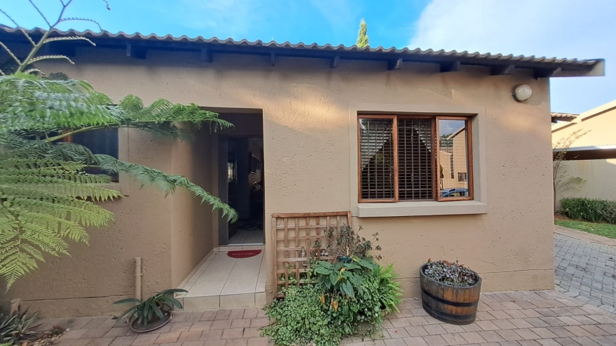 3 Bedroom Property for Sale in Country View Gauteng
