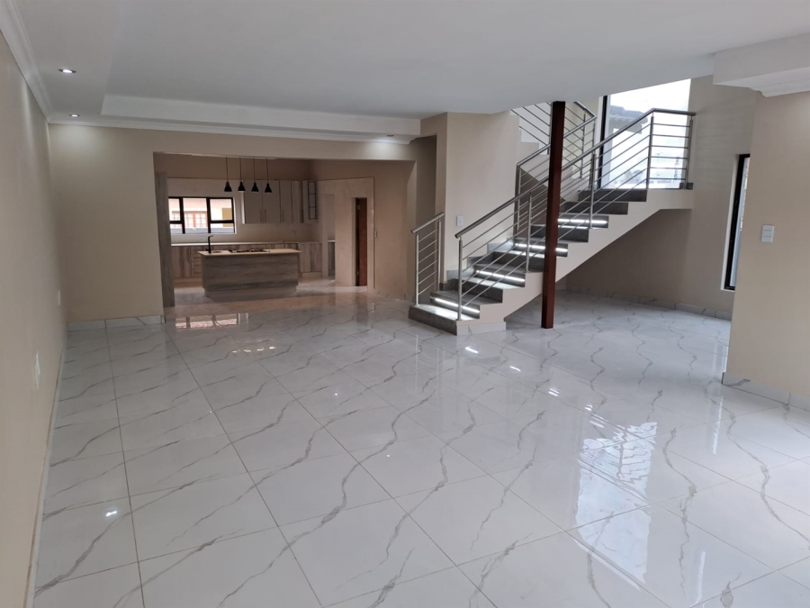 4 Bedroom Property for Sale in Blue Hills AH Gauteng