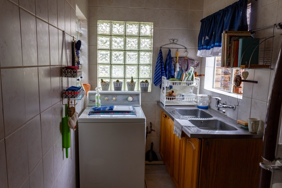 3 Bedroom Property for Sale in Dorandia Gauteng