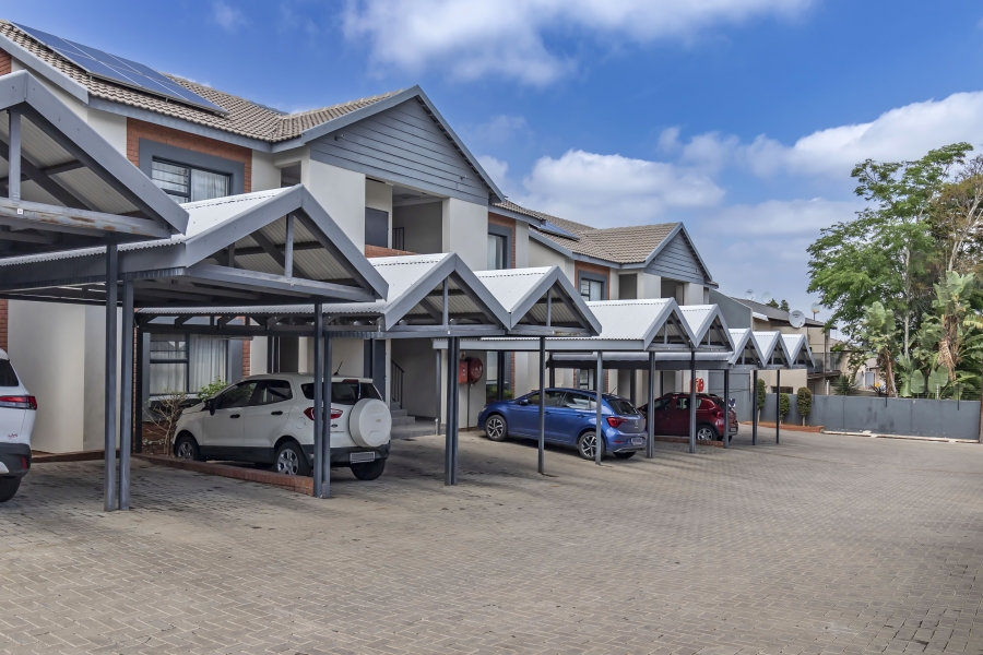 2 Bedroom Property for Sale in Ferndale Gauteng