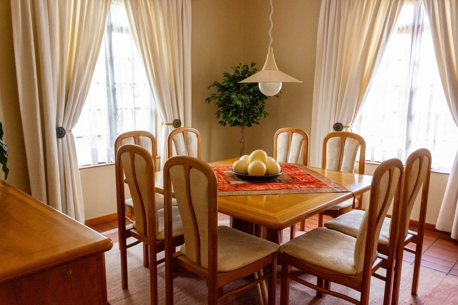 4 Bedroom Property for Sale in Ninapark Gauteng