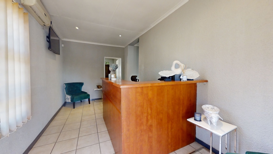 Commercial Property for Sale in Farrar Park Gauteng