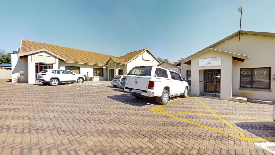 Commercial Property for Sale in Farrar Park Gauteng