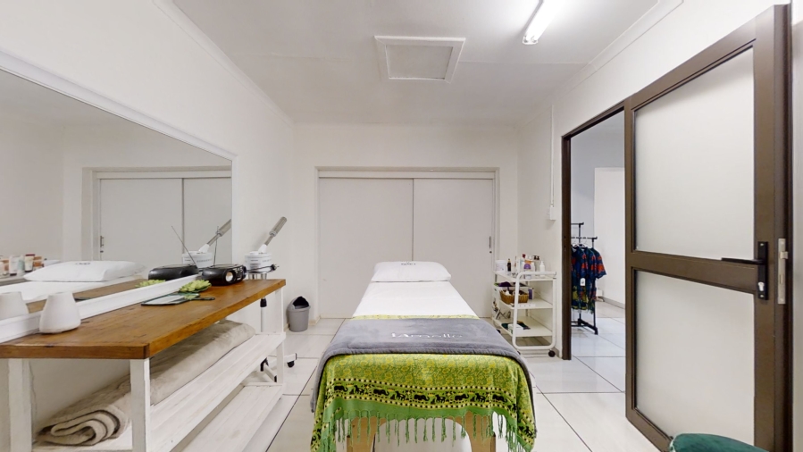 Commercial Property for Sale in Farrar Park Gauteng