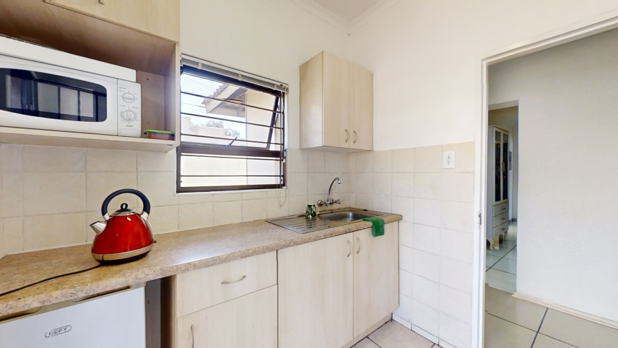 Commercial Property for Sale in Farrar Park Gauteng