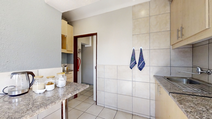 Commercial Property for Sale in Farrar Park Gauteng