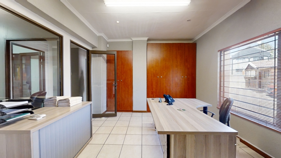 Commercial Property for Sale in Farrar Park Gauteng