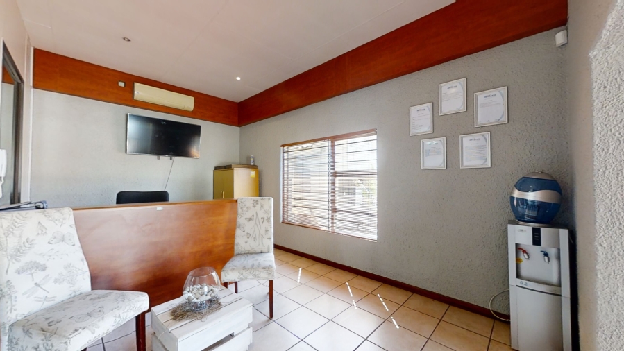 Commercial Property for Sale in Farrar Park Gauteng