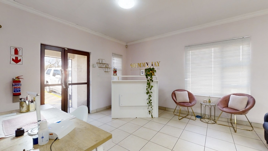 Commercial Property for Sale in Farrar Park Gauteng