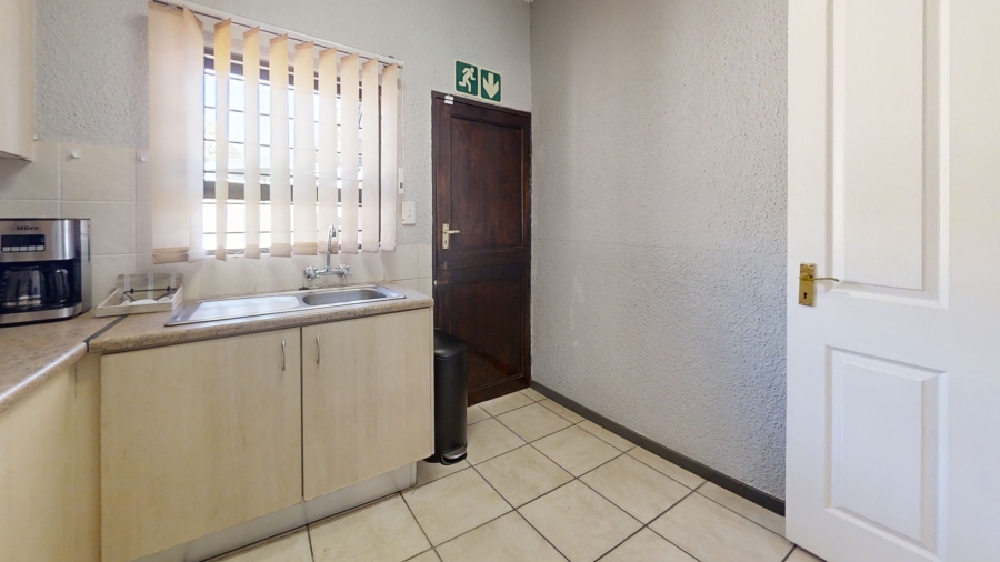 Commercial Property for Sale in Farrar Park Gauteng