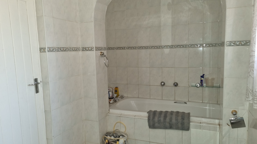 3 Bedroom Property for Sale in Garthdale Gauteng