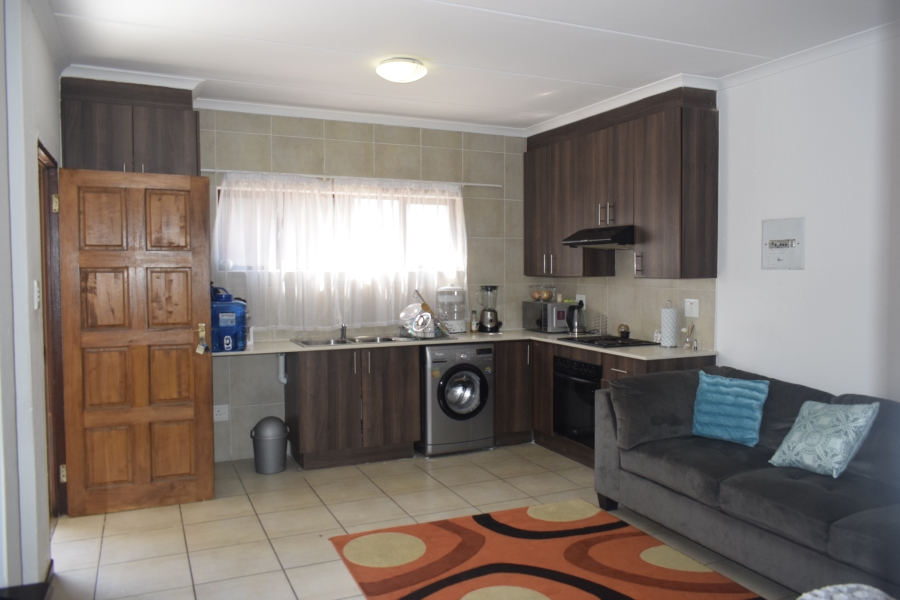 2 Bedroom Property for Sale in Helderwyk Gauteng