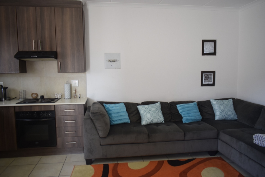 2 Bedroom Property for Sale in Helderwyk Gauteng