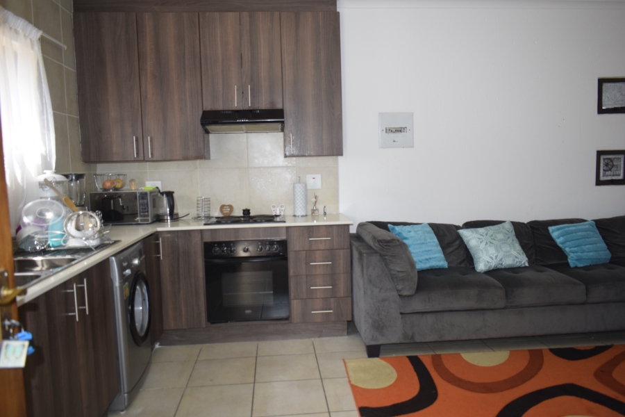 2 Bedroom Property for Sale in Helderwyk Gauteng