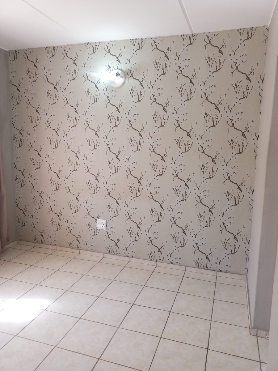2 Bedroom Property for Sale in Crystal Park Gauteng