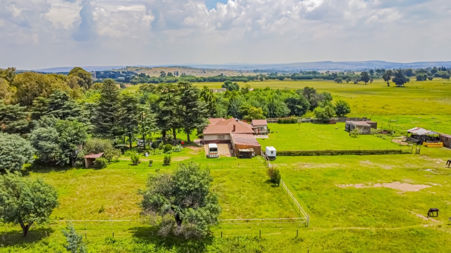 4 Bedroom Property for Sale in Hartzenbergfontein Gauteng