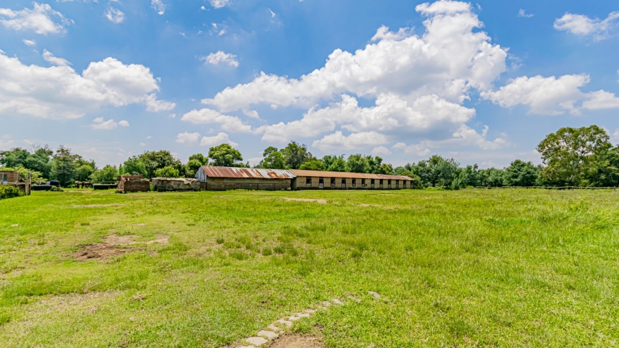 4 Bedroom Property for Sale in Hartzenbergfontein Gauteng