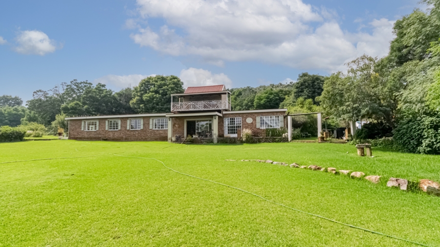 10 Bedroom Property for Sale in Eikenhof Gauteng