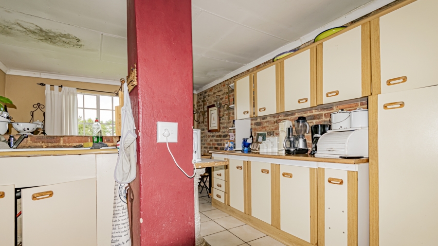 10 Bedroom Property for Sale in Eikenhof Gauteng