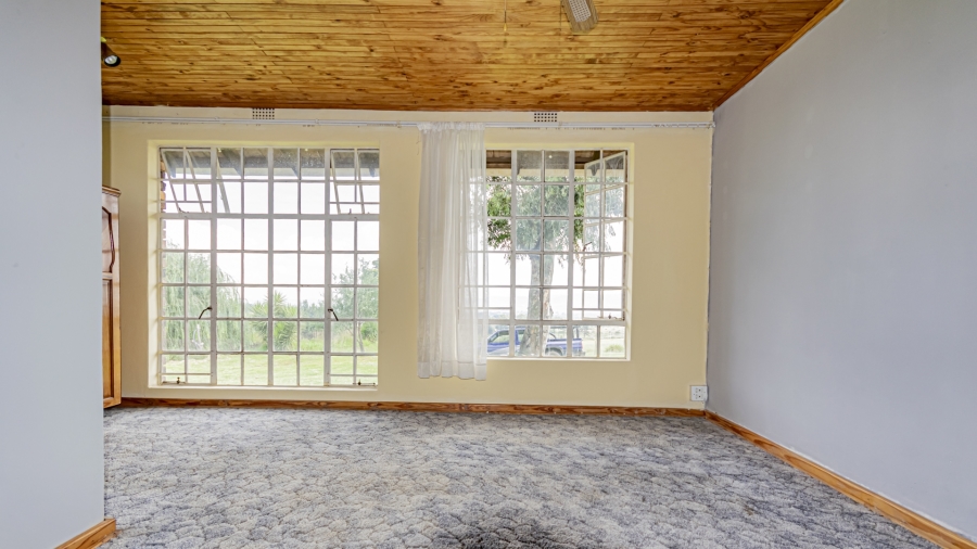 10 Bedroom Property for Sale in Eikenhof Gauteng