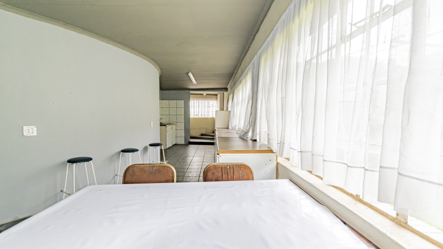 10 Bedroom Property for Sale in Eikenhof Gauteng