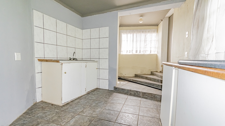 10 Bedroom Property for Sale in Eikenhof Gauteng