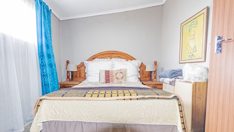 10 Bedroom Property for Sale in Eikenhof Gauteng