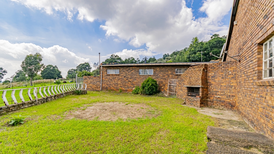 10 Bedroom Property for Sale in Eikenhof Gauteng