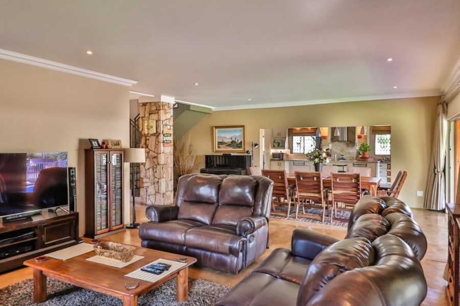 3 Bedroom Property for Sale in Hartzenbergfontein Gauteng