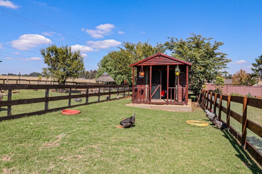 3 Bedroom Property for Sale in Hartzenbergfontein Gauteng