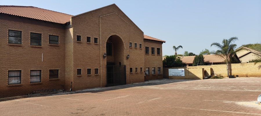 To Let commercial Property for Rent in Eldoraigne Gauteng