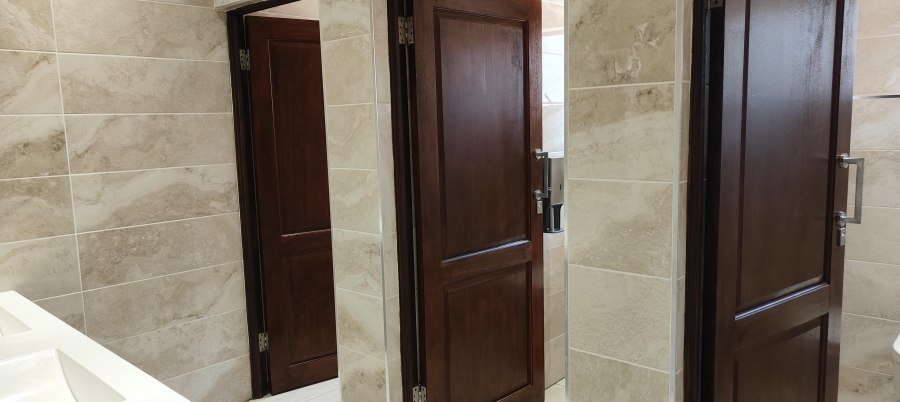 To Let commercial Property for Rent in Eldoraigne Gauteng