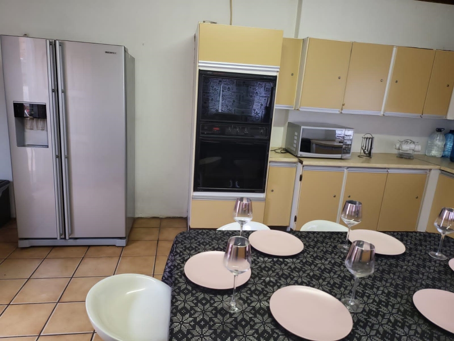 7 Bedroom Property for Sale in Laudium Gauteng