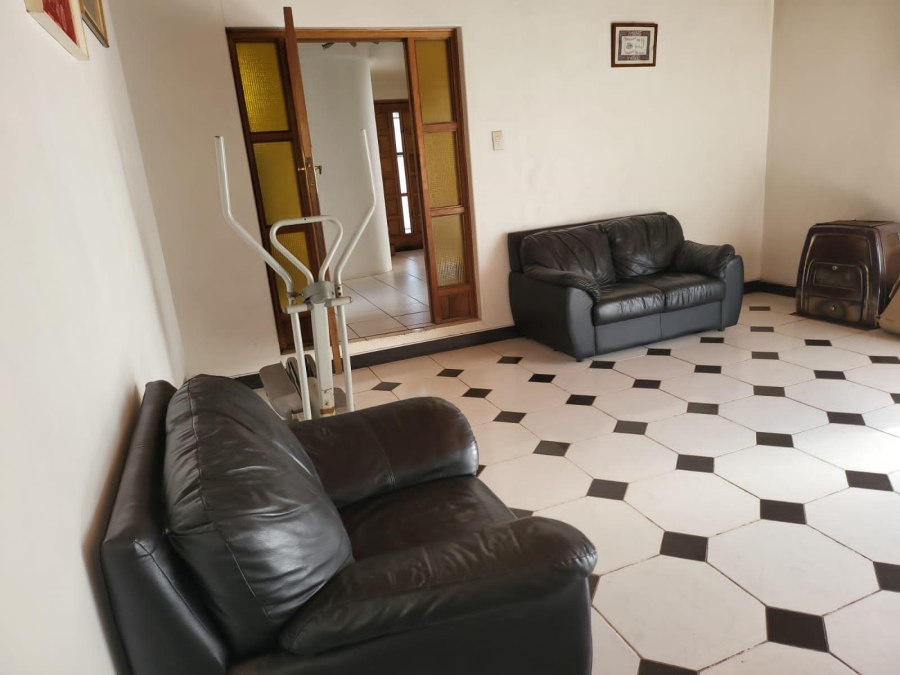 7 Bedroom Property for Sale in Laudium Gauteng