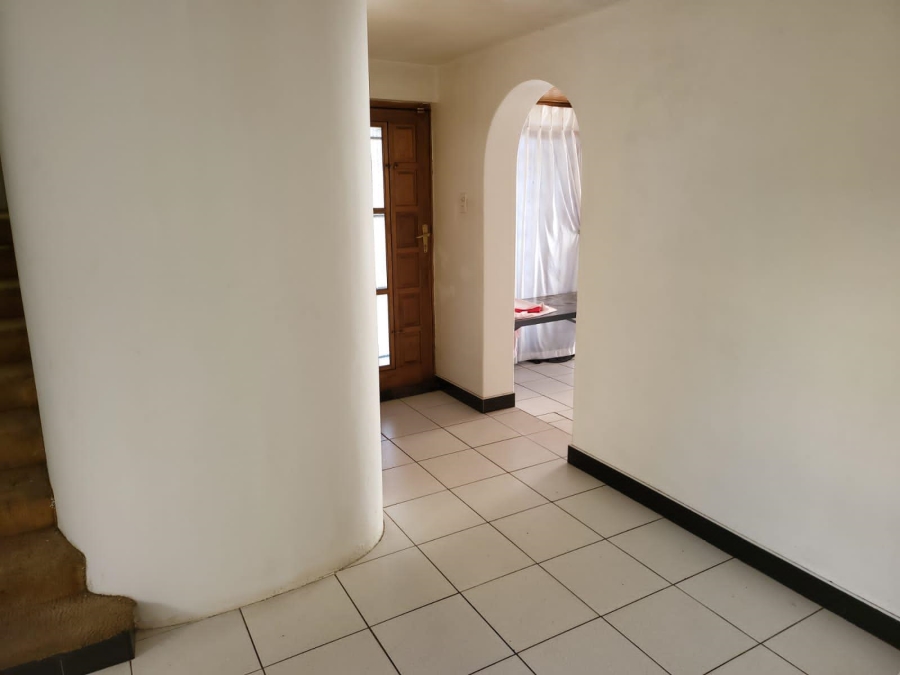 7 Bedroom Property for Sale in Laudium Gauteng