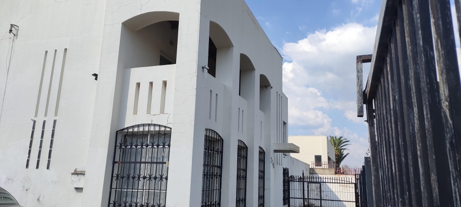 7 Bedroom Property for Sale in Laudium Gauteng