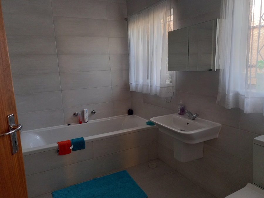 4 Bedroom Property for Sale in Vanderbijlpark SW Gauteng