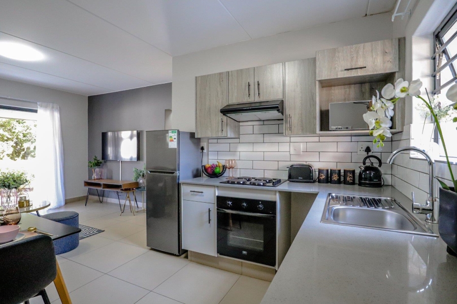 To Let 1 Bedroom Property for Rent in Bramley Gauteng