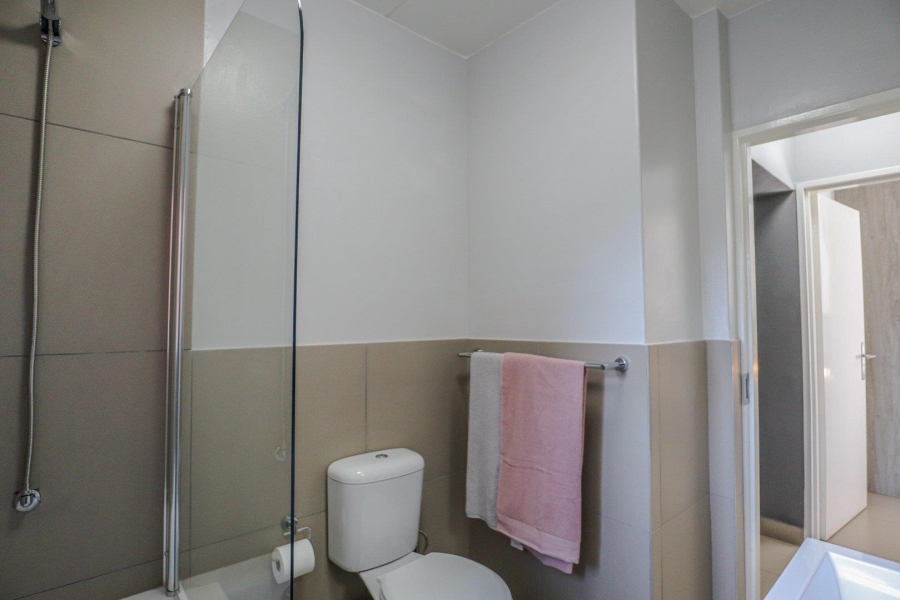 To Let 1 Bedroom Property for Rent in Bramley Gauteng