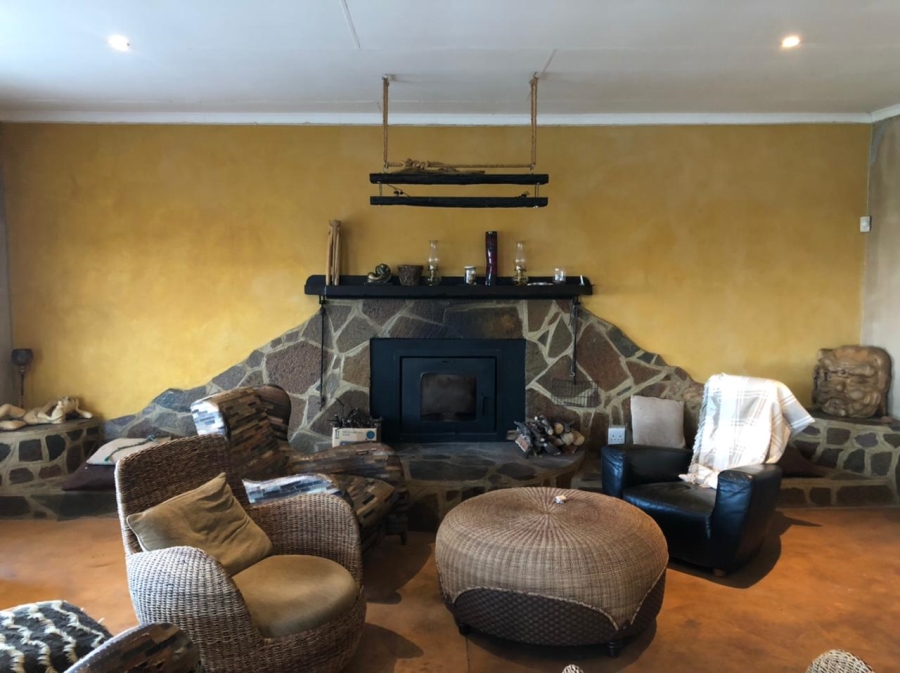 5 Bedroom Property for Sale in Hekpoort Gauteng