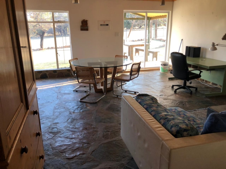 5 Bedroom Property for Sale in Hekpoort Gauteng