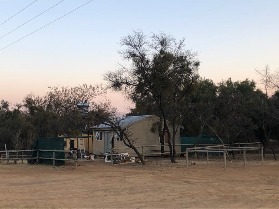 5 Bedroom Property for Sale in Hekpoort Gauteng