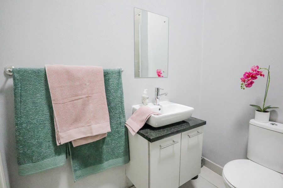 To Let 2 Bedroom Property for Rent in Ferndale Gauteng