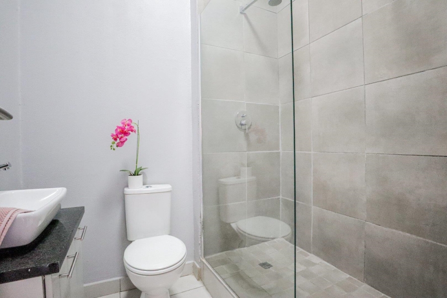 To Let 2 Bedroom Property for Rent in Ferndale Gauteng