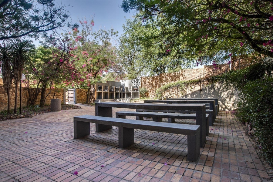 To Let 2 Bedroom Property for Rent in Ferndale Gauteng