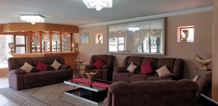 5 Bedroom Property for Sale in Raslouw Gauteng