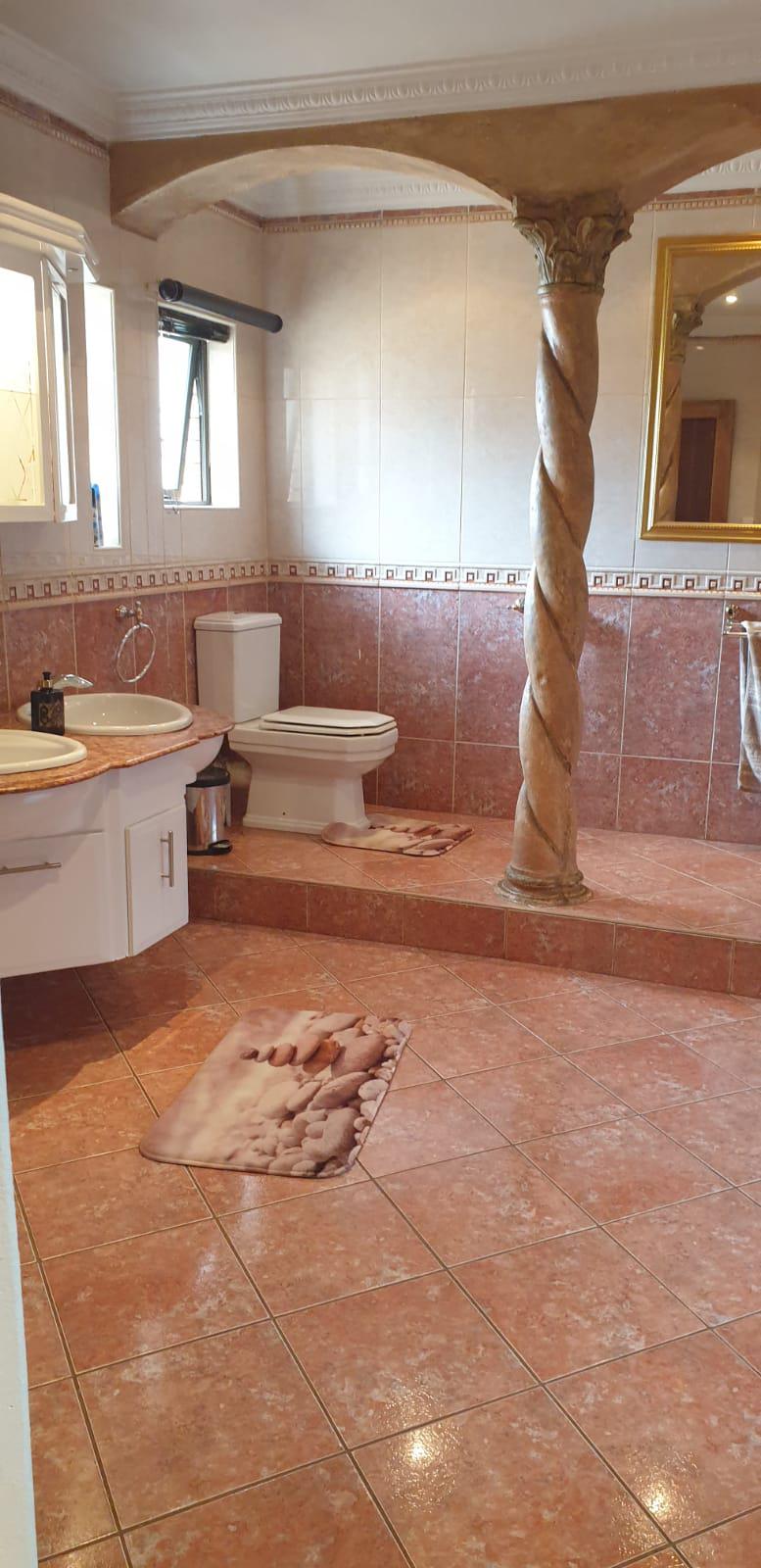 5 Bedroom Property for Sale in Raslouw Gauteng
