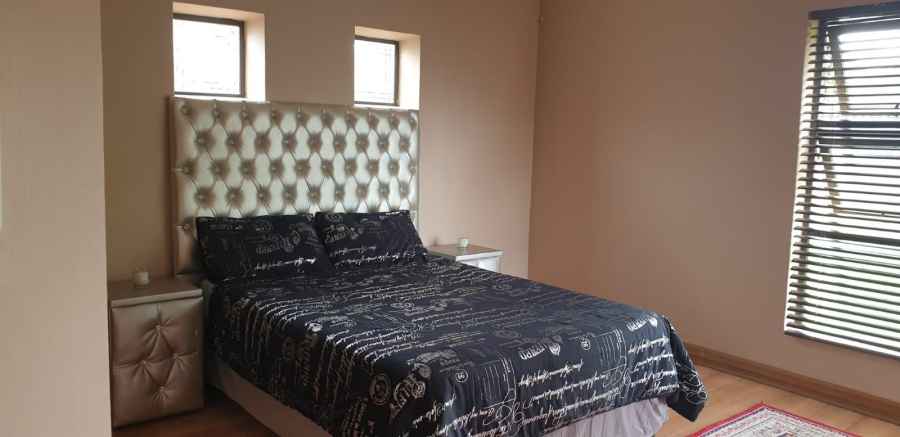 5 Bedroom Property for Sale in Raslouw Gauteng
