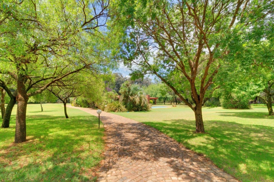 4 Bedroom Property for Sale in Randjesfontein A H Gauteng
