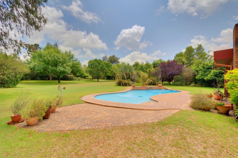 4 Bedroom Property for Sale in Randjesfontein A H Gauteng